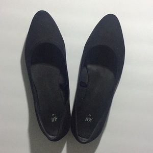 H&M Flats
